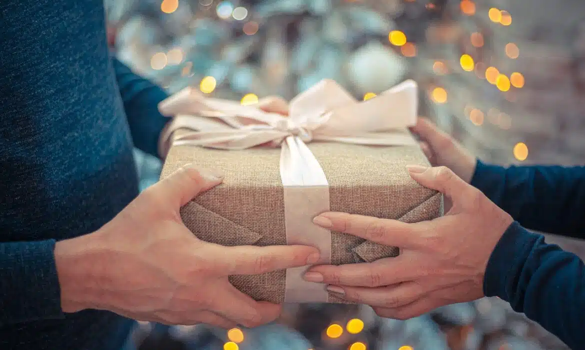 Cadeaux personnalisés : 4 idées créatives pour faire plaisir à vos proches